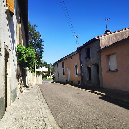 Maison Cosy Et Conviviale, Le B7 Besset Luaran gambar