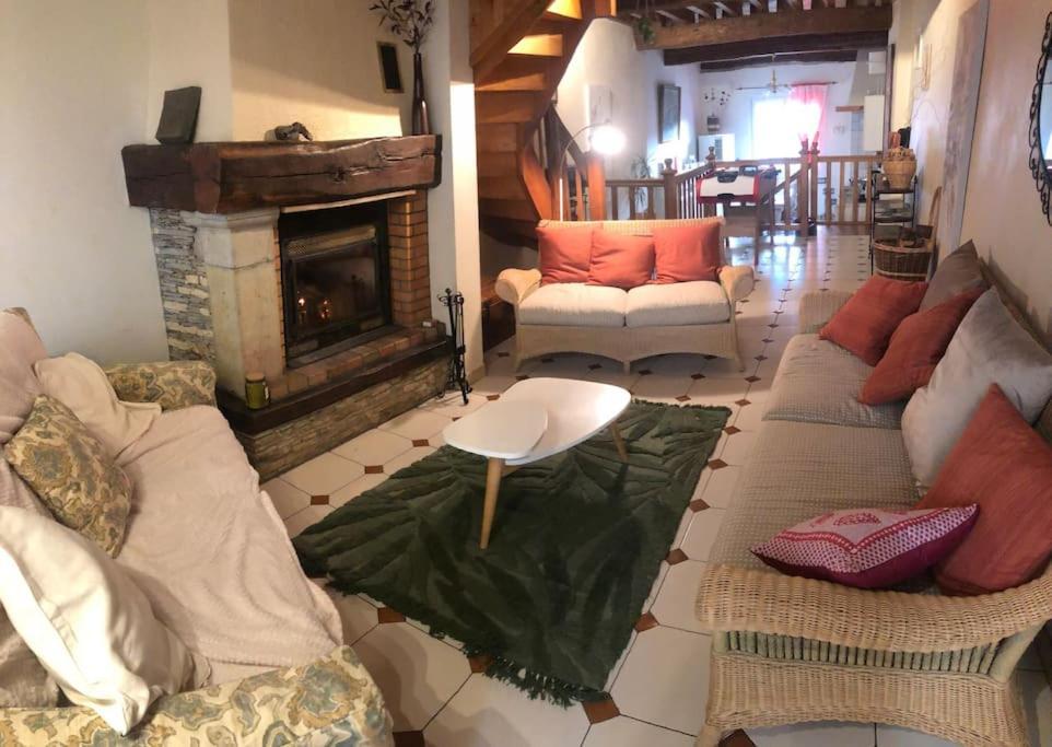 Maison Cosy Et Conviviale, Le B7 Besset Luaran gambar