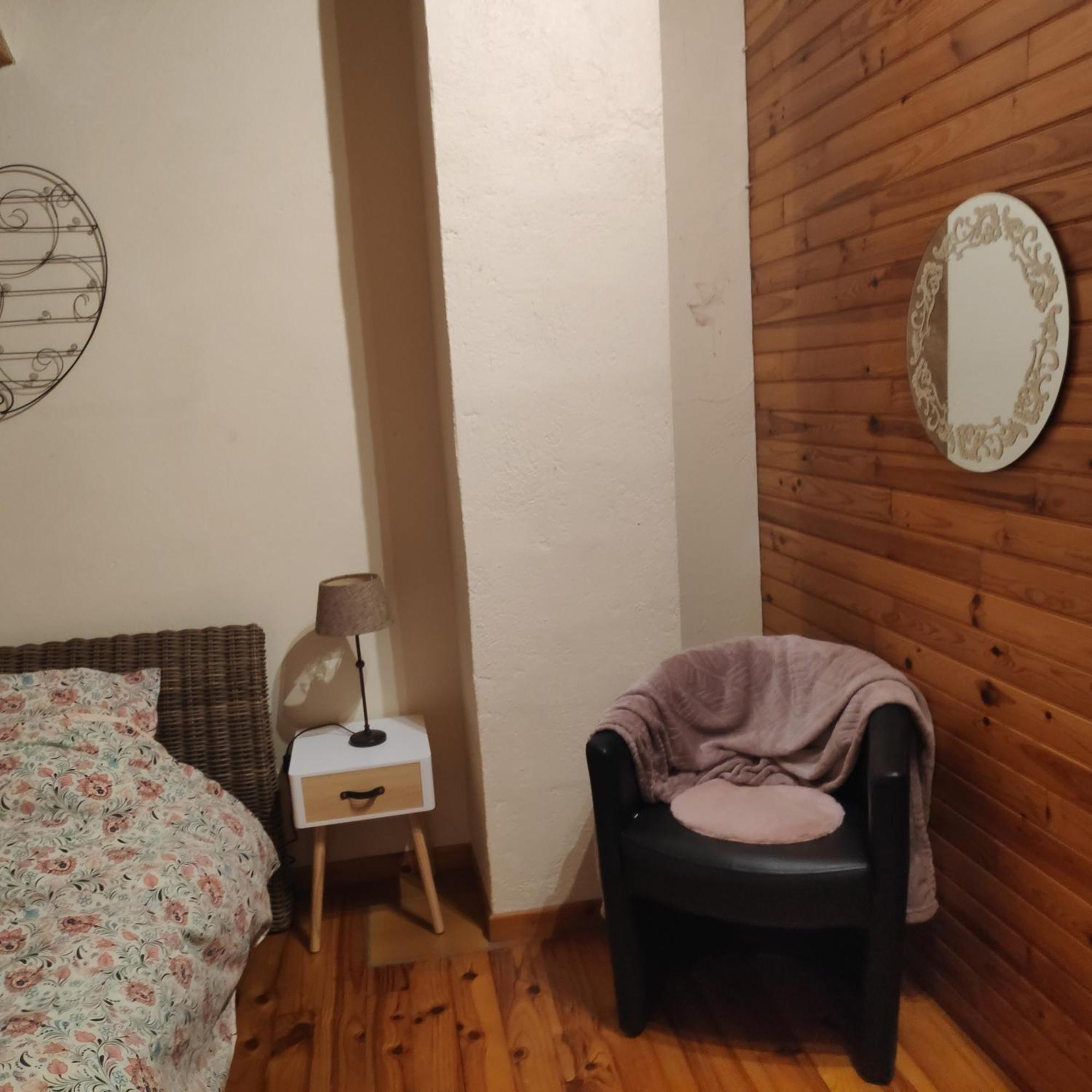 Maison Cosy Et Conviviale, Le B7 Besset Luaran gambar